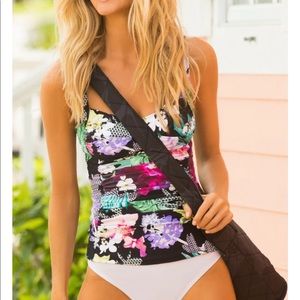Hapari Melbourne slimming tankini top